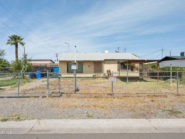 2930 E GRANADA Road, Phoenix, AZ 85008