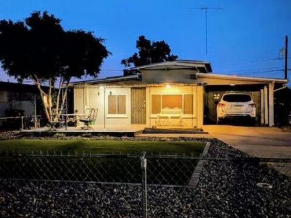 8204 E 6TH Avenue, Mesa, AZ 85208