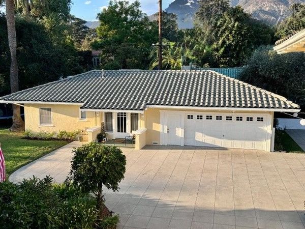 1325 E Altadena, Altadena, CA 91001