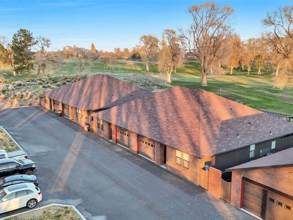 1315 NE Nanto Road, Unit A&B, Moses Lake, WA 98837