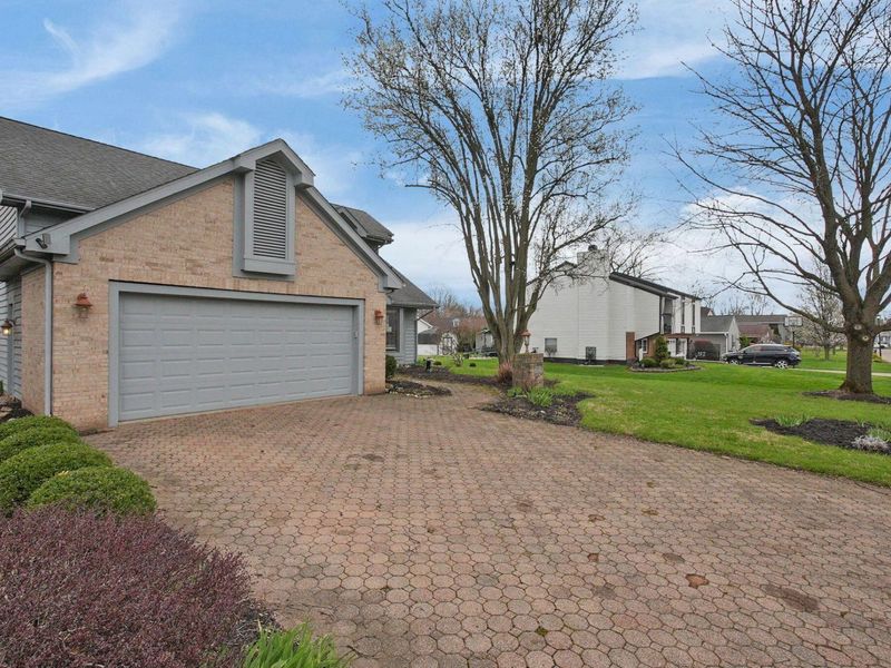 776 S Hampton Road, Newark, OH 43055 Photo 2