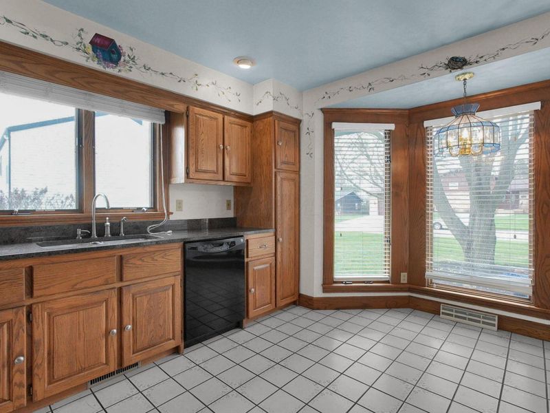776 S Hampton Road, Newark, OH 43055 Photo 9