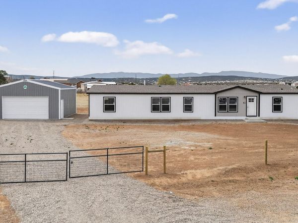 17 Corte Agave , Edgewood, NM 87015