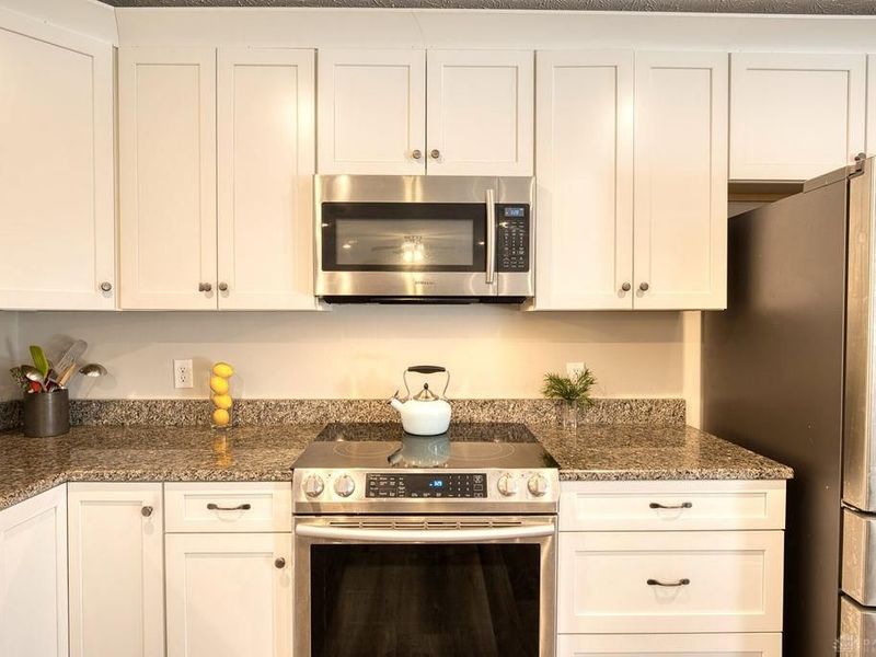 1978 Lakeview Drive, Xenia, OH 45385 Photo 7