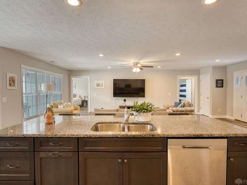 1978 Lakeview Drive, Xenia, OH 45385 Photo 8