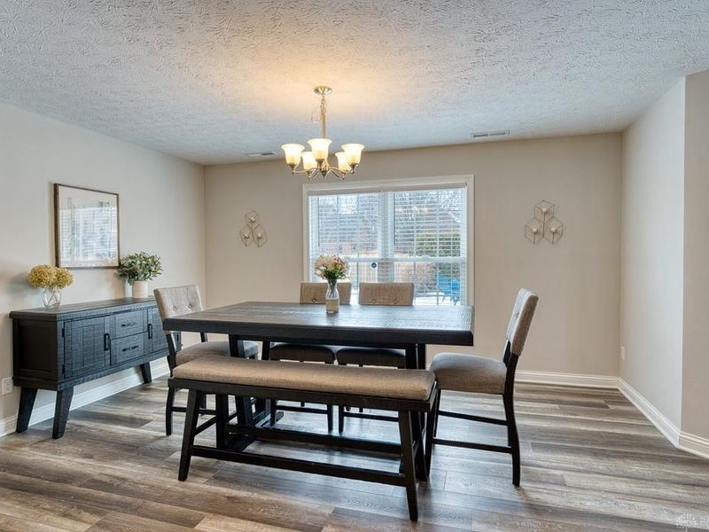 1978 Lakeview Drive, Xenia, OH 45385 Photo 9