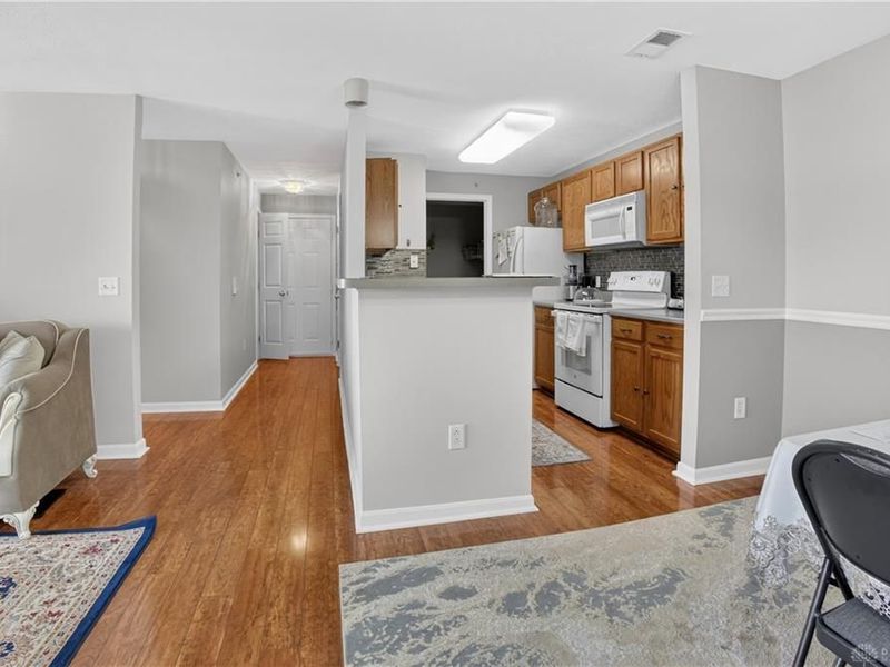 1720 Waterstone Boulevard, Unit 207, Miamisburg, OH 45342 Photo 6