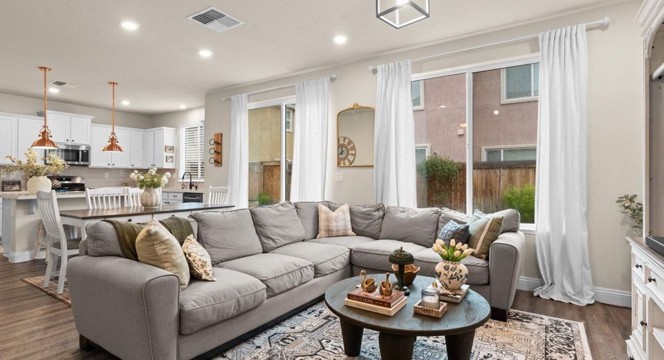 2265 Symphony Way, Reno, NV 89521 Photo