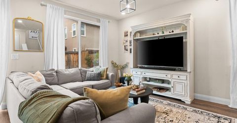 2265 Symphony Way, Reno, NV 89521 Photo