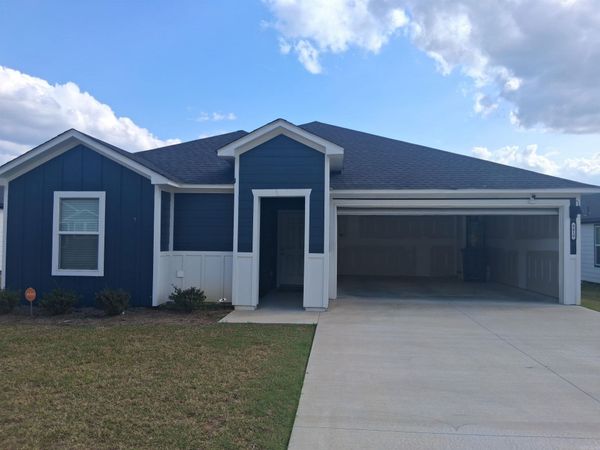 8419 Oxford Valley Drive , Mabelvale, AR 72103