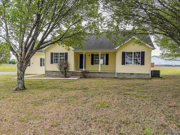 25 County Road 392, Trinity, AL 35673