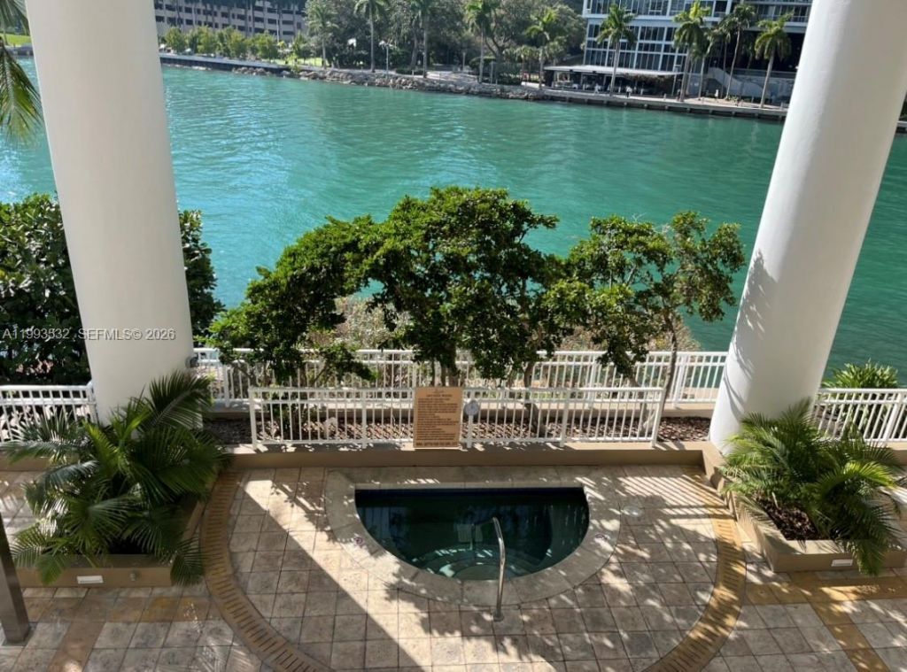 801 Brickell Key Blvd , Unit 806, Miami, FL 33131 Photo