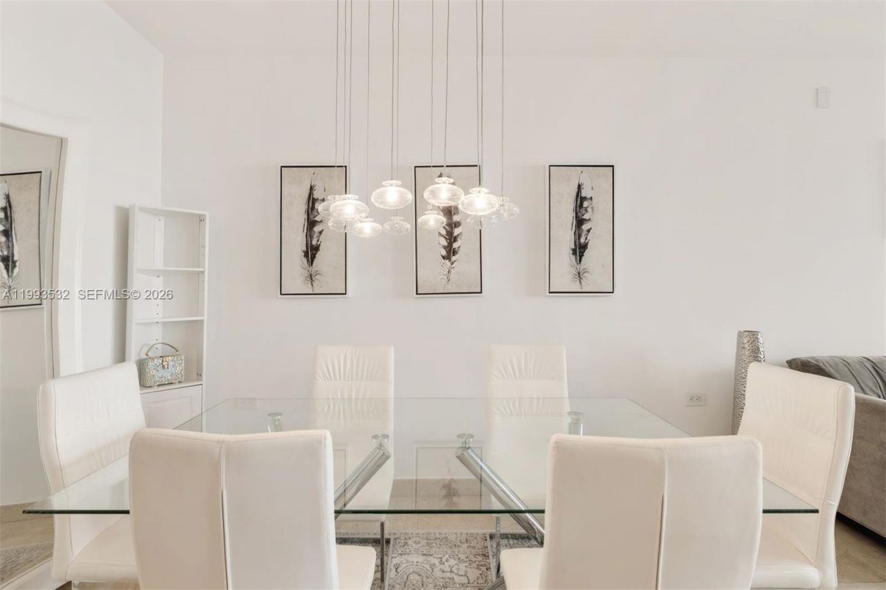 801 Brickell Key Blvd , Unit 806, Miami, FL 33131 Photo