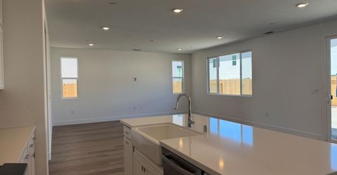4861 Aucutt Way, Sacramento, CA 95835 Photo