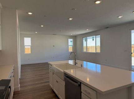 4861 Aucutt Way, Sacramento, CA 95835 Photo