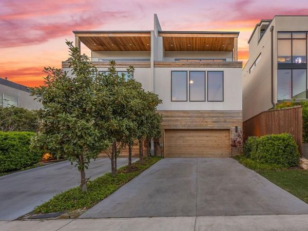 3517 Edgewater Street, Dallas, TX 75205