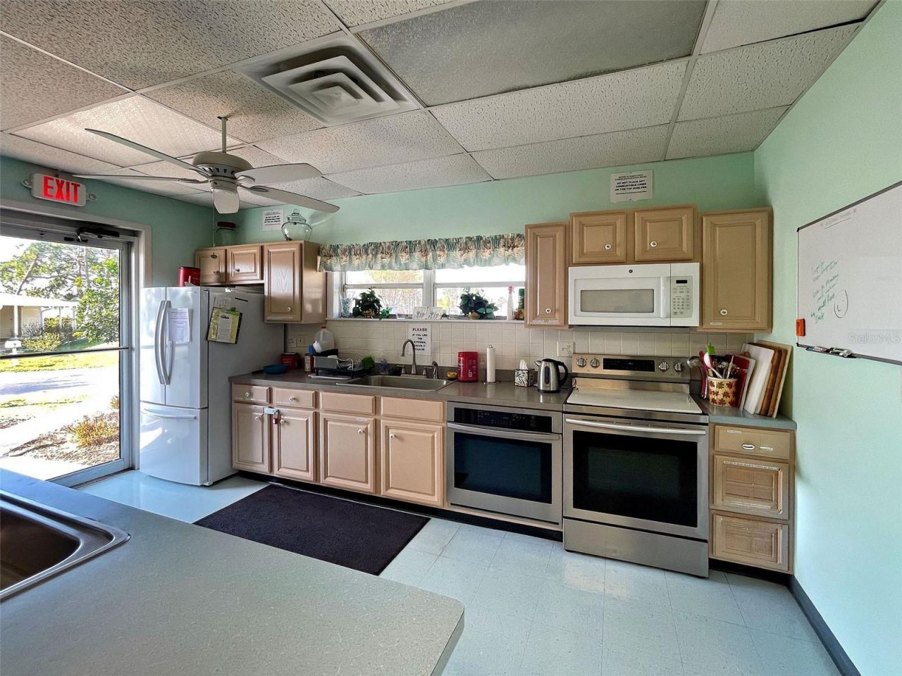 166 Edgewood Drive, Osprey, FL 34229 Photo