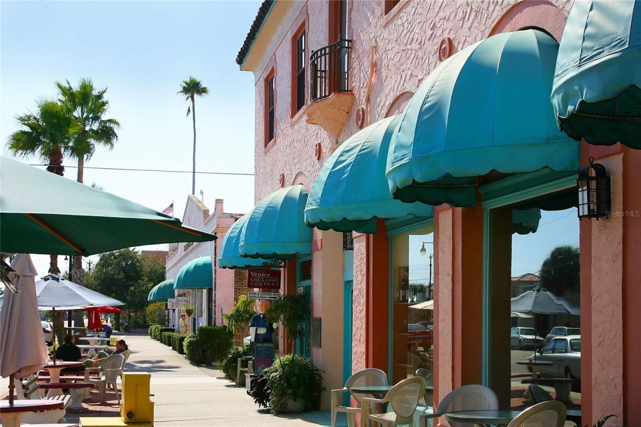 166 Edgewood Drive, Osprey, FL 34229 Photo