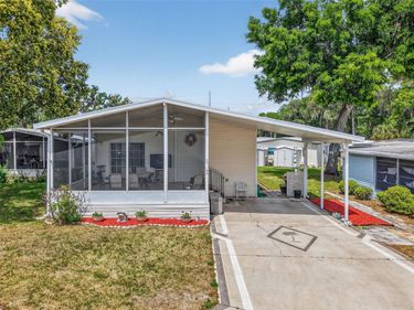 691 CINDI AVENUE , LEESBURG, FL 34788