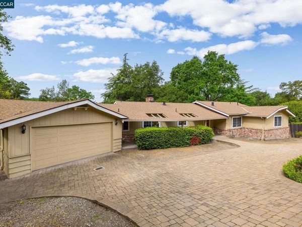 829 Reliez Station Rd, Lafayette, CA 94549