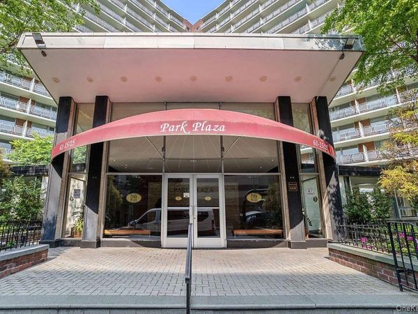 61-25 97 Street , Unit 15J, Rego Park, NY 11374