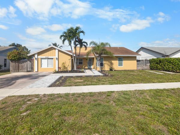 1127 NW 9th Street, Boynton Beach, FL 33426