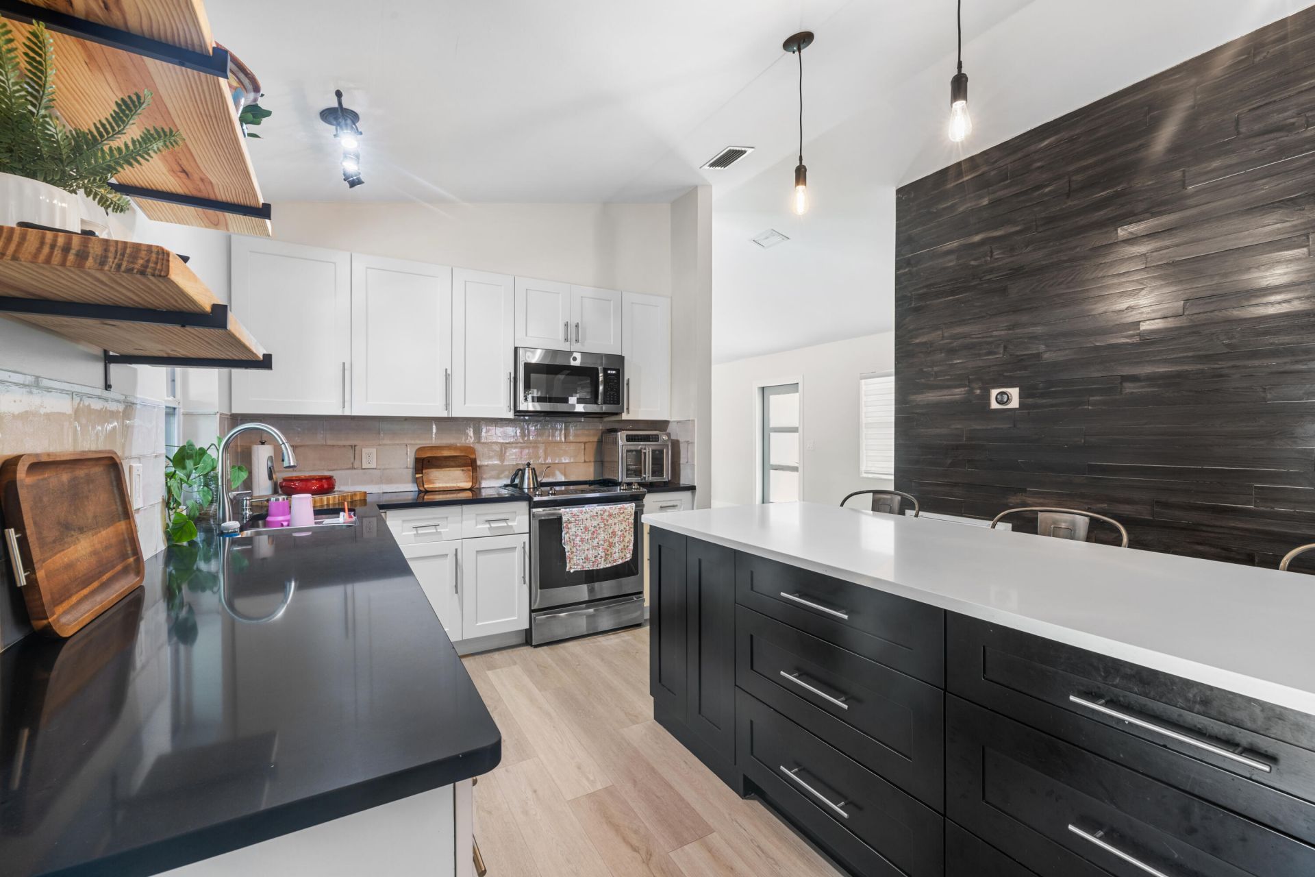 1127 NW 9th Street, Boynton Beach, FL 33426 Photo