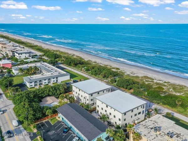 1004 Wave Crest Avenue , Indialantic, FL 32903