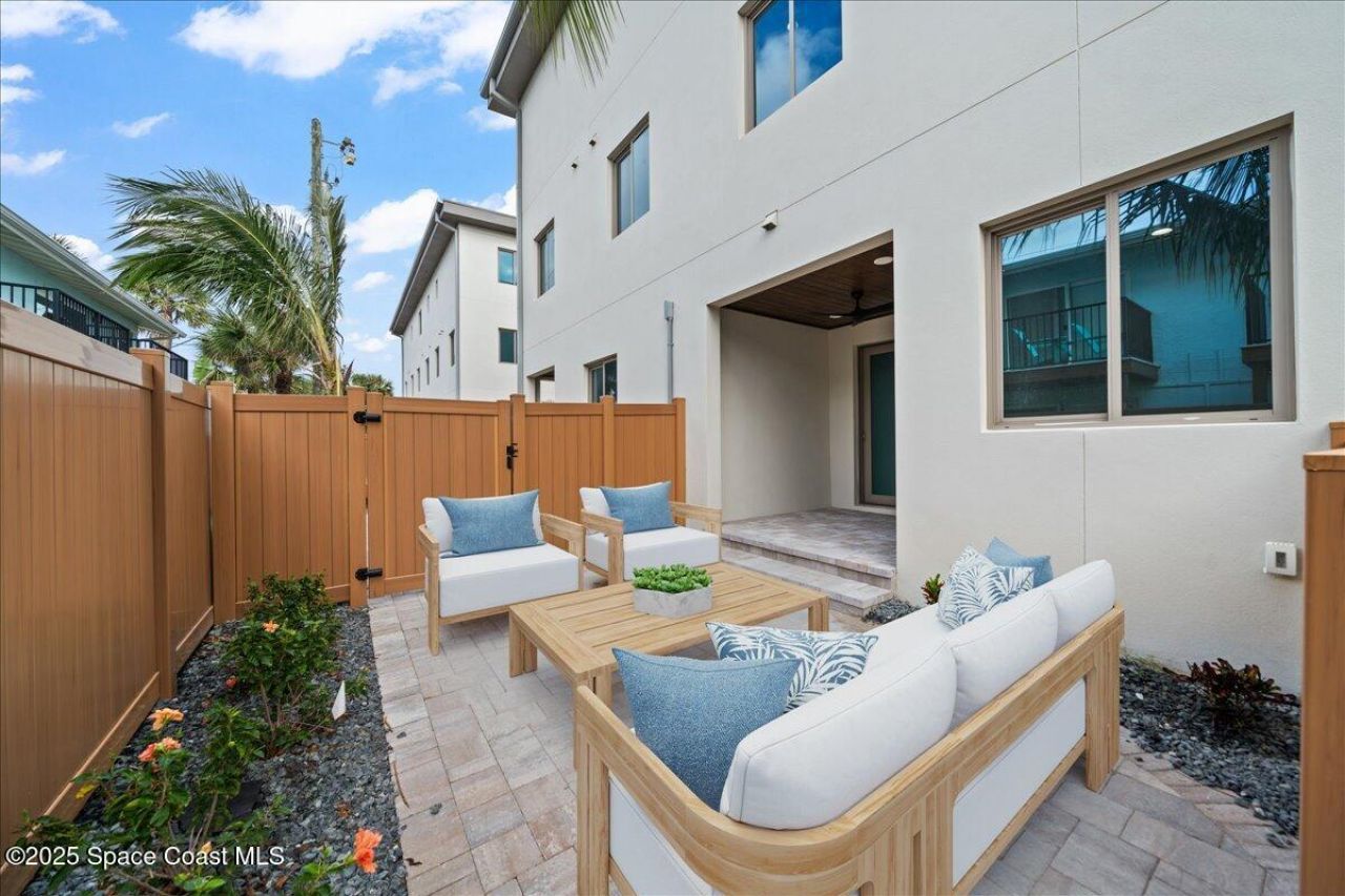 1004 Wave Crest Avenue , Indialantic, FL 32903 Photo