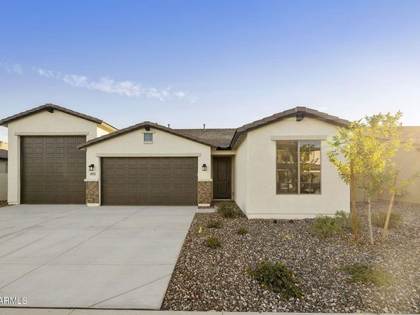 4933 W CAPISTRANO Avenue, Laveen, AZ 85339