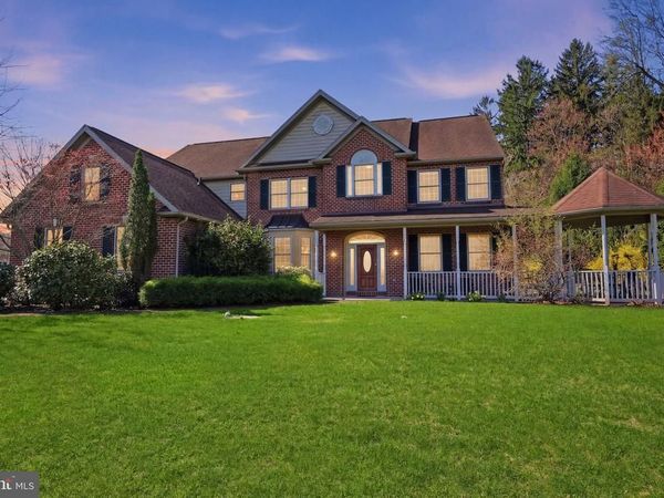 5 GLEN HOLLOW COURT, READING, PA 19607