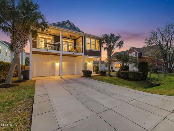 1607 Pinfish Lane, Carolina Beach, NC 28428