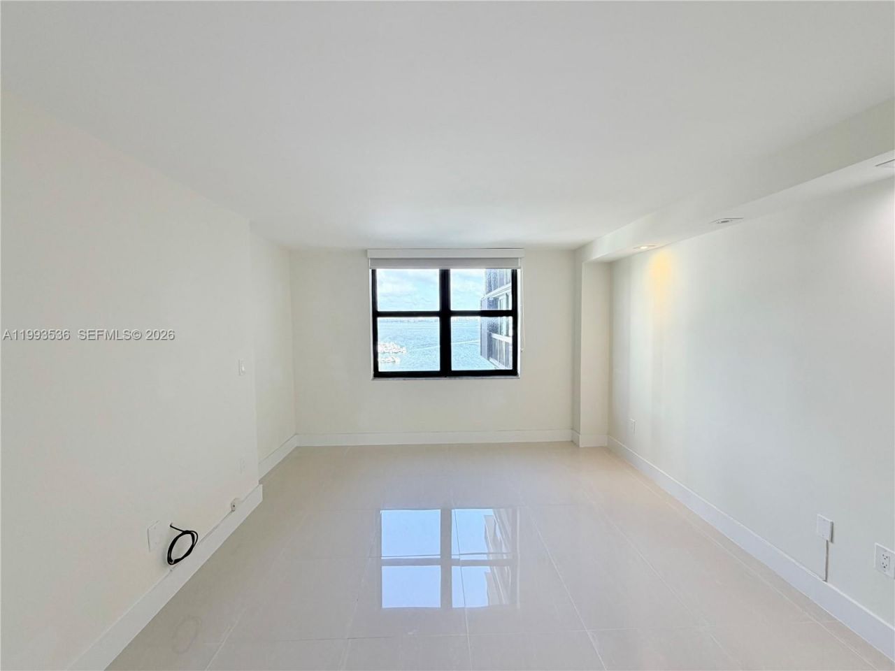 2333 Brickell Ave, Unit 1407, Miami, FL 33129 Photo