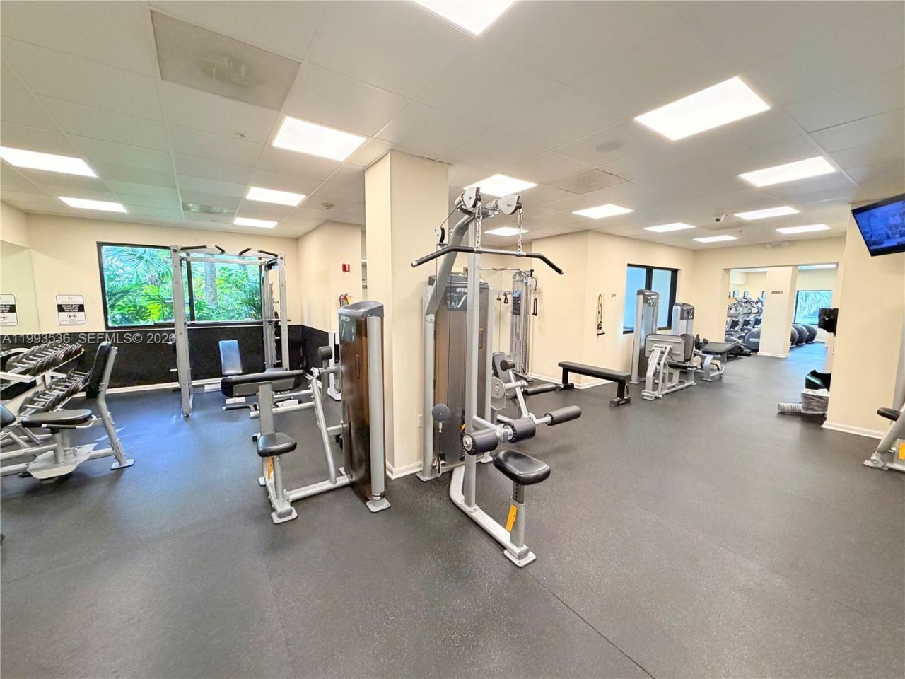 2333 Brickell Ave, Unit 1407, Miami, FL 33129 Photo