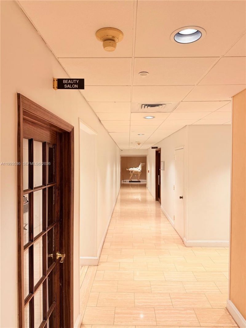 2333 Brickell Ave, Unit 1407, Miami, FL 33129 Photo