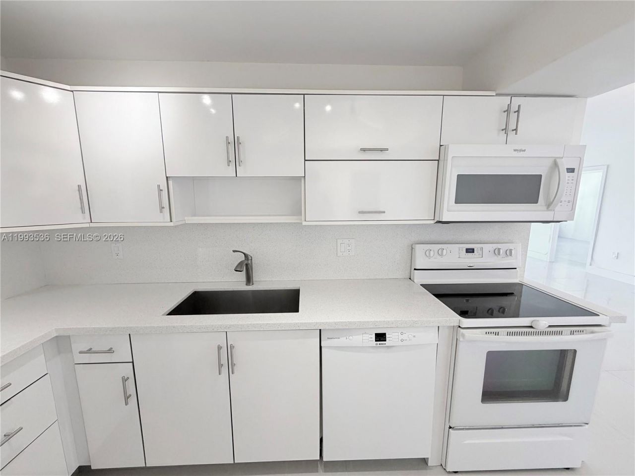 2333 Brickell Ave, Unit 1407, Miami, FL 33129 Photo