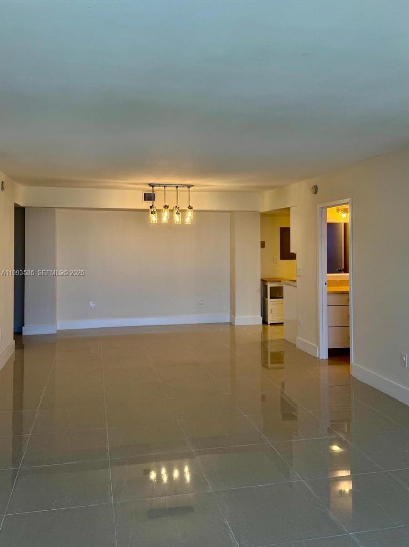 2333 Brickell Ave, Unit 1407, Miami, FL 33129 Photo