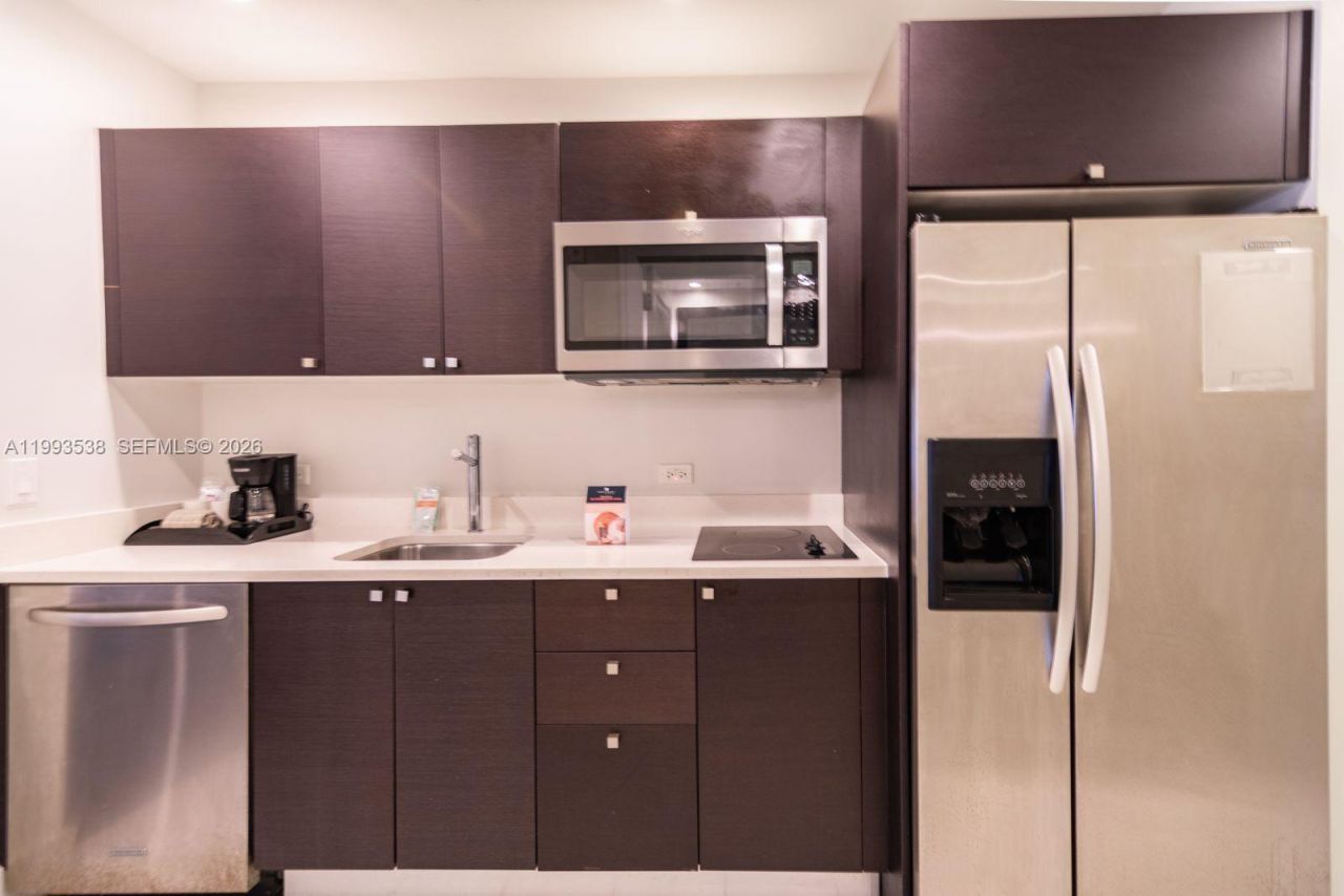 5300 NW 87th Ave, Unit 1407, Doral, FL 33178 Photo
