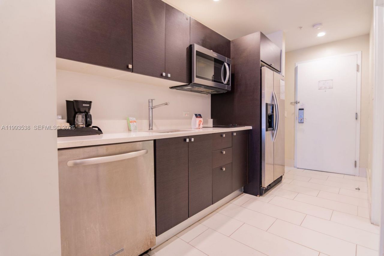 5300 NW 87th Ave, Unit 1407, Doral, FL 33178 Photo