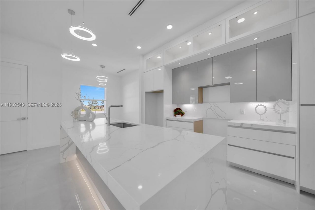 4100 15th St SW , Lehigh Acres, FL 33976 Photo