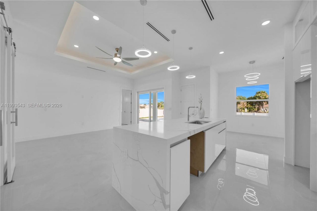 4100 15th St SW , Lehigh Acres, FL 33976 Photo