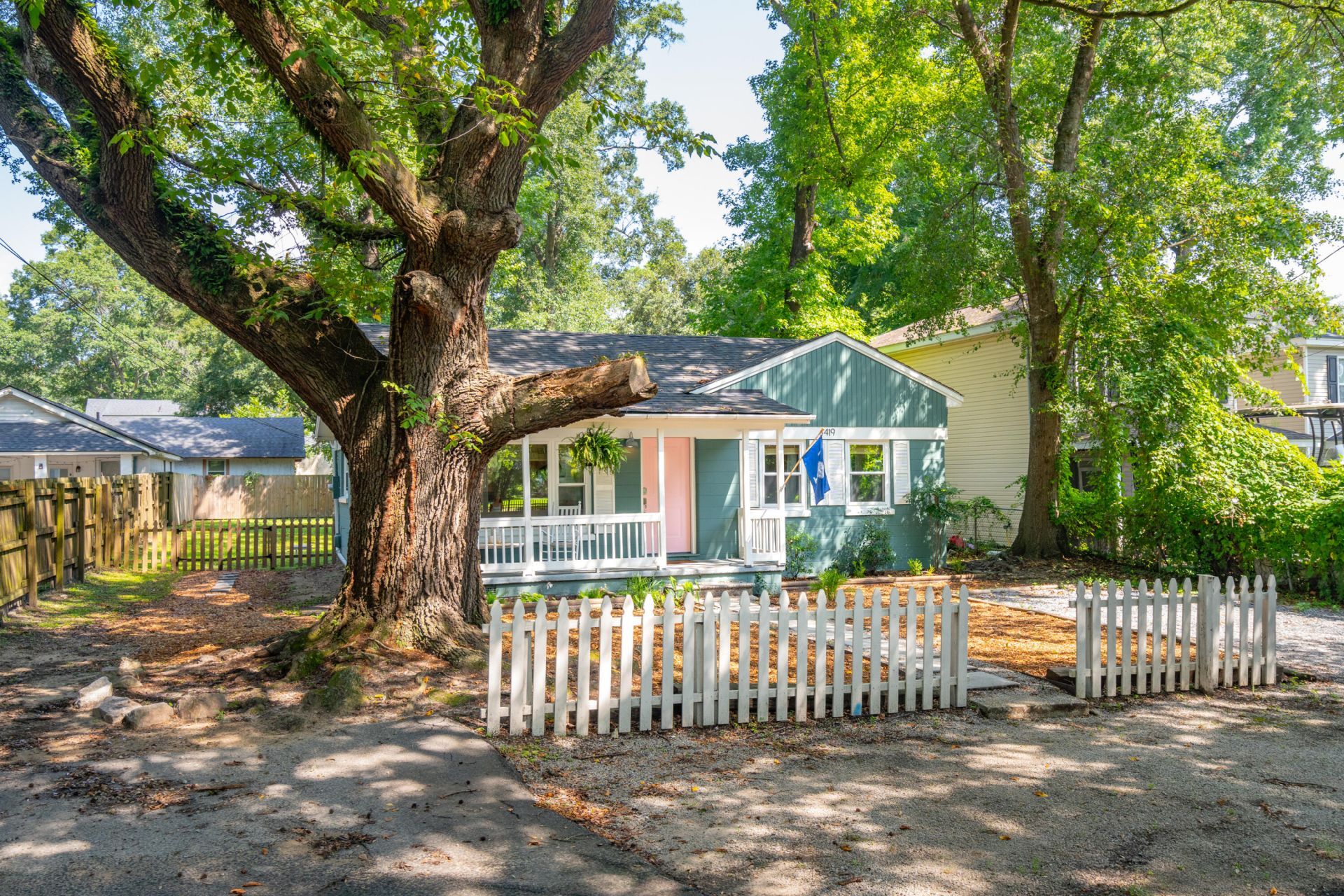 4419 Lambert Street Photo 2