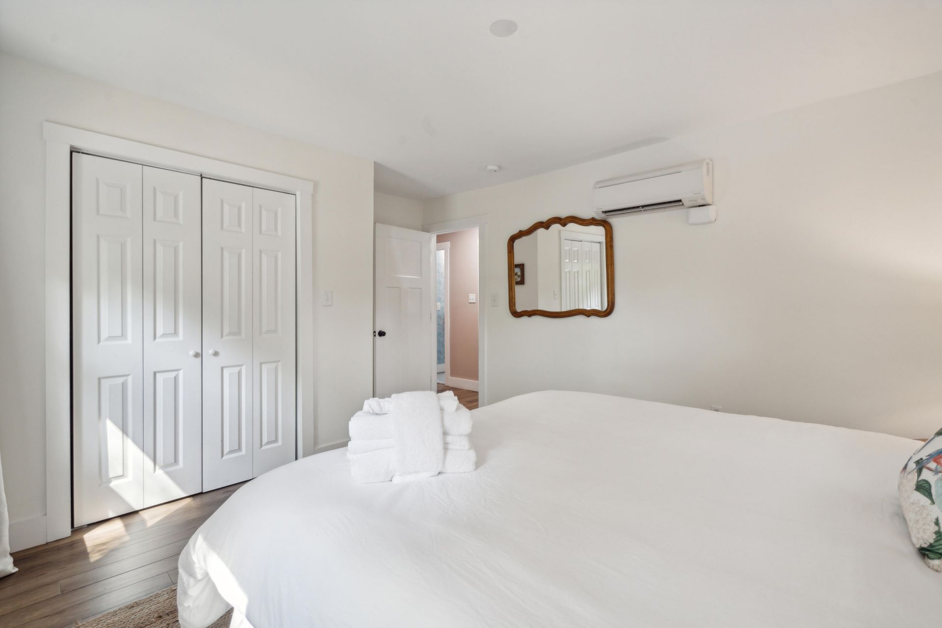 4419 Lambert Street Photo 27