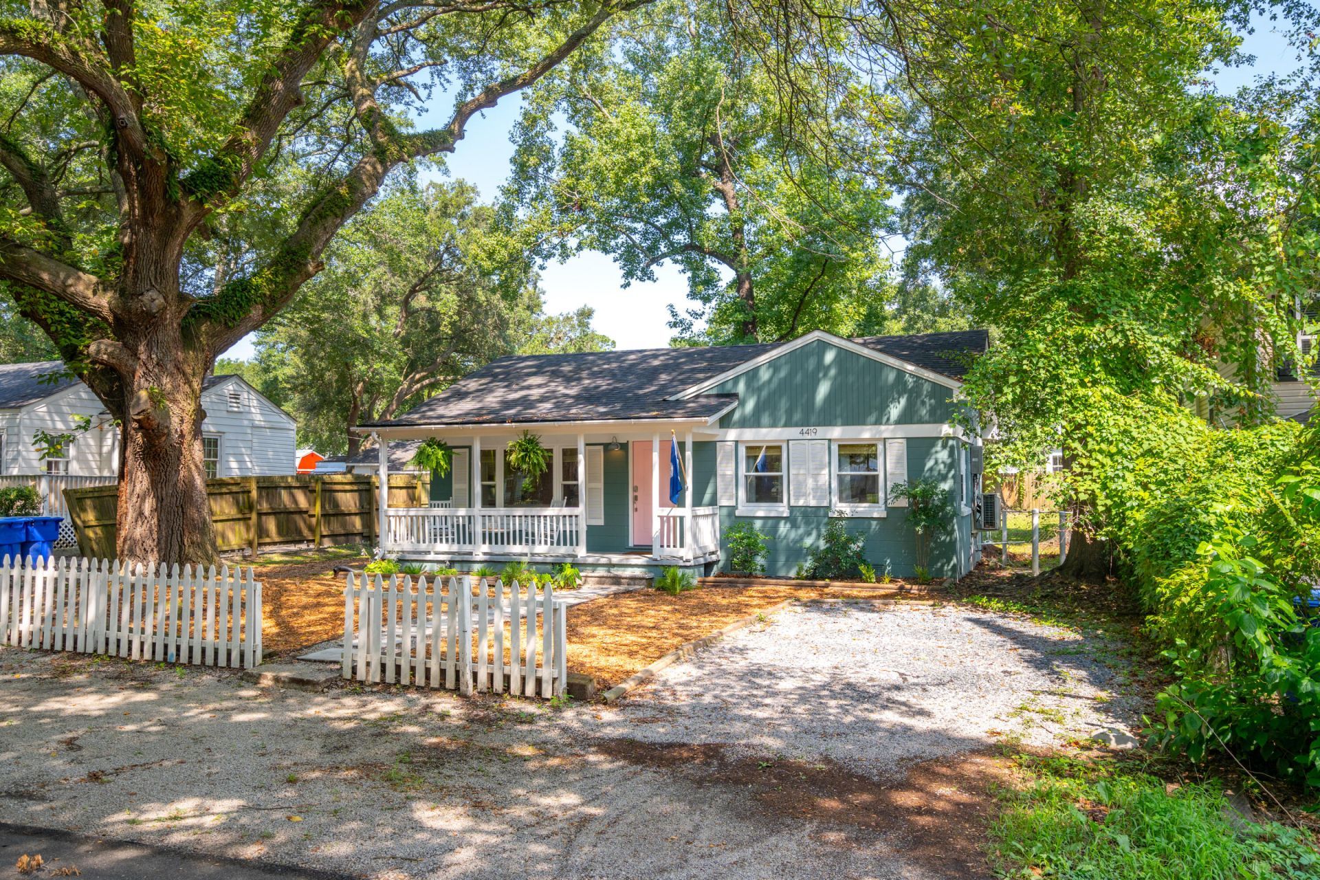 4419 Lambert Street Photo 3