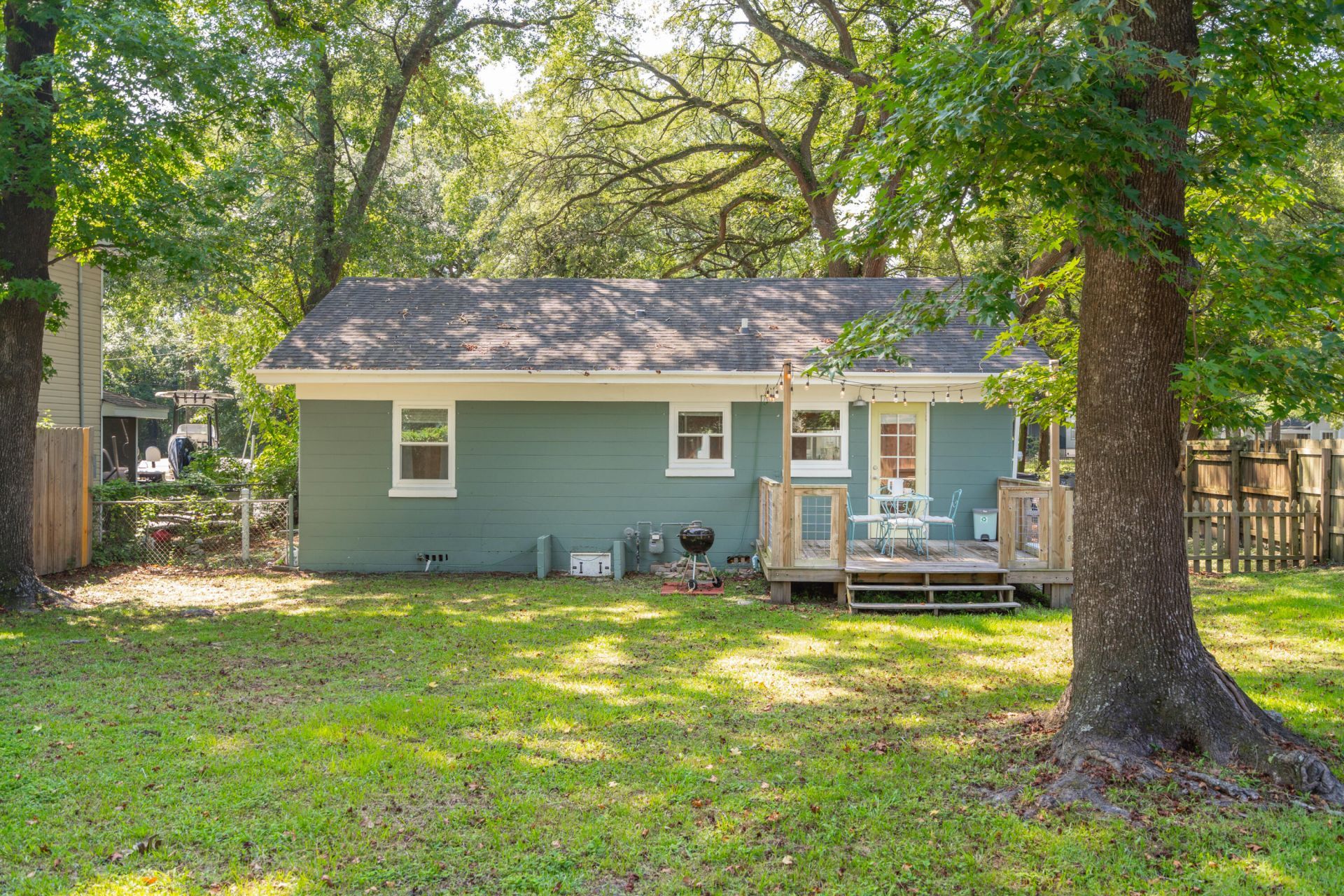 4419 Lambert Street Photo 46