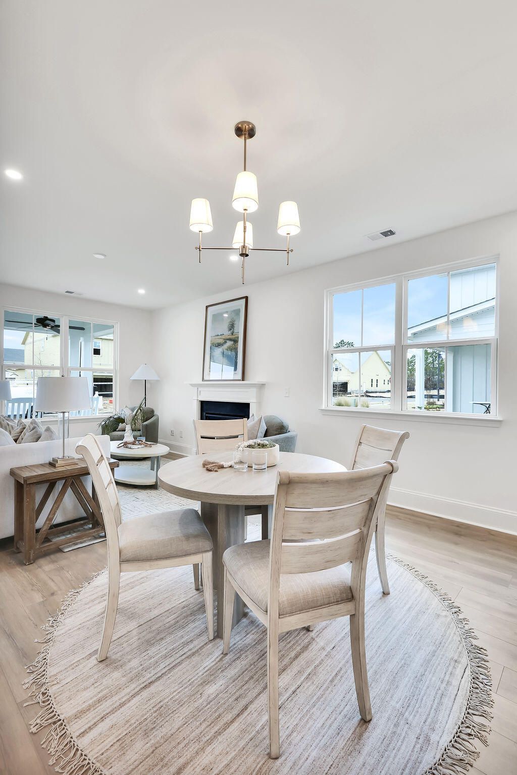 785 Blueway Avenue Photo 15