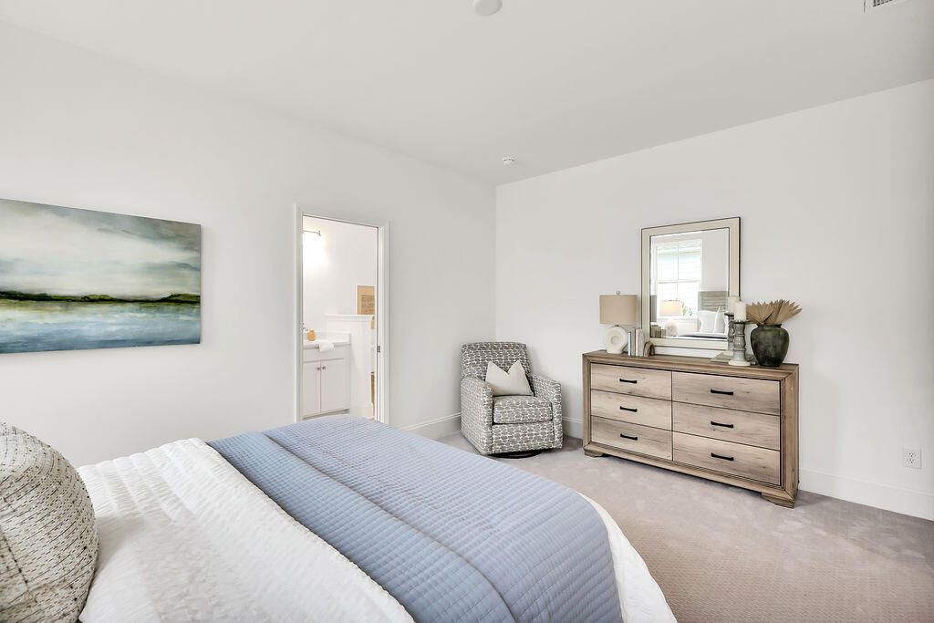 785 Blueway Avenue Photo 17