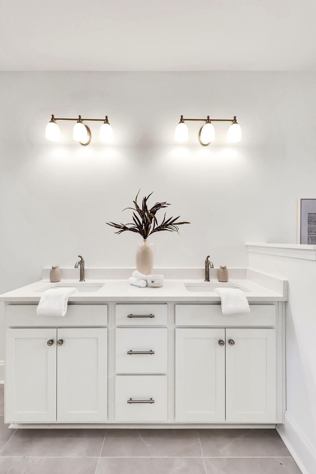 785 Blueway Avenue Photo 18