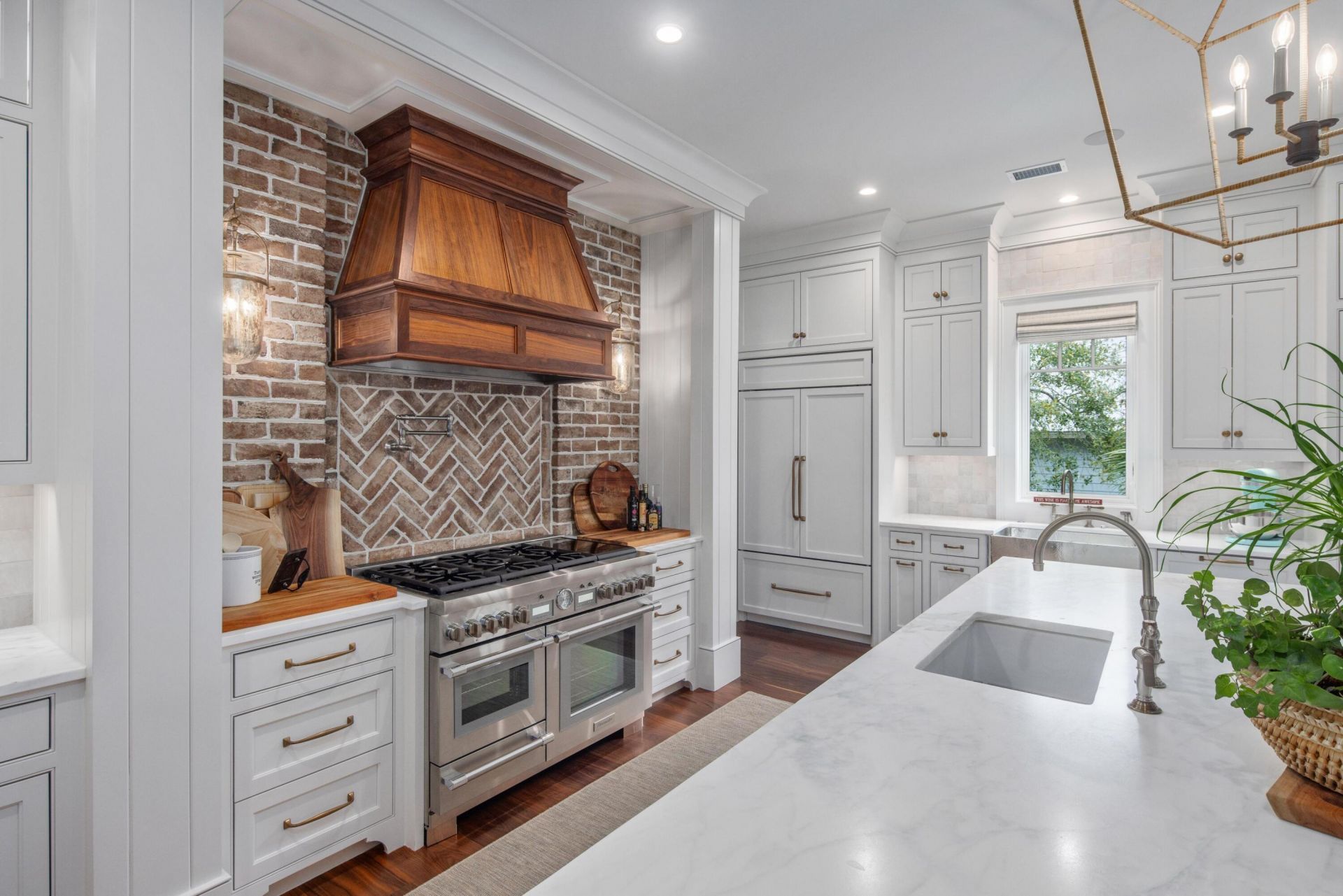 2406 Palm Boulevard Photo 11