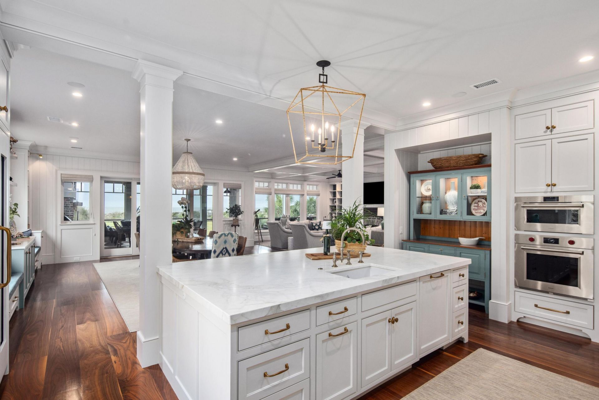 2406 Palm Boulevard Photo 14